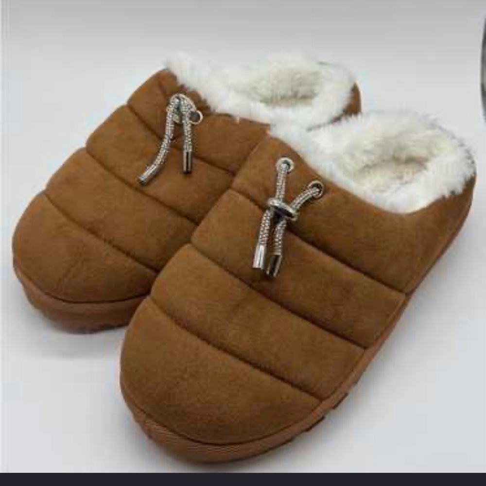 Juicy Couture fur-Lined Slippers with rhinestones